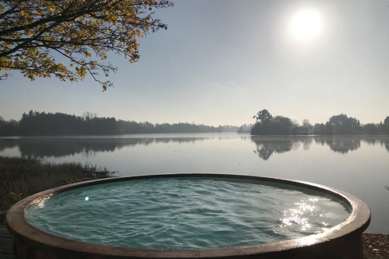 lodges with hot tubs cotswolds