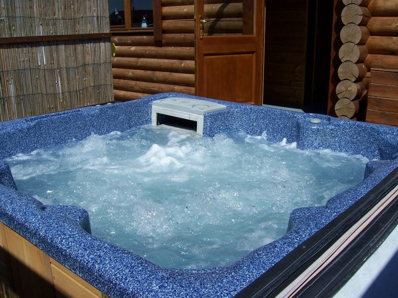 lodge with hot tub Suffolk