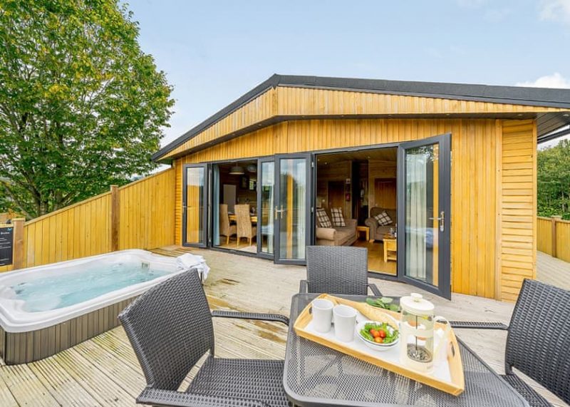 Best Lodges with Hot Tubs Shropshire