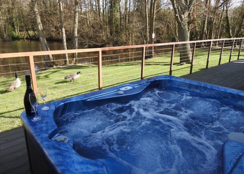 Lodges with Hot Tubs Sussex